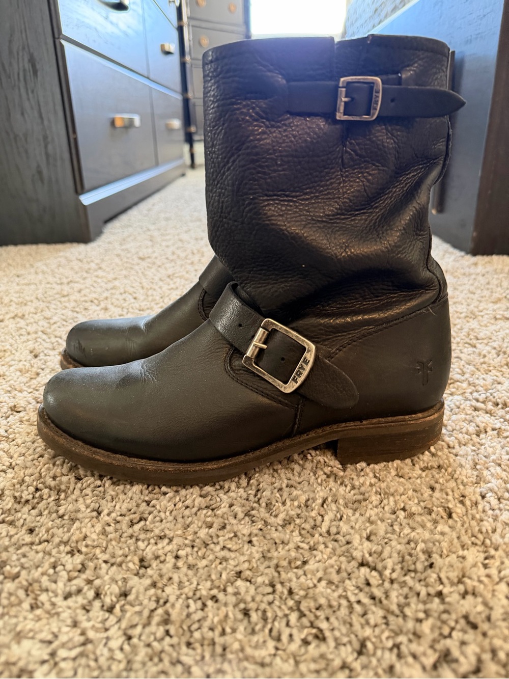 Frye Veronica Black Leather Engineer Boots -women’s size 8